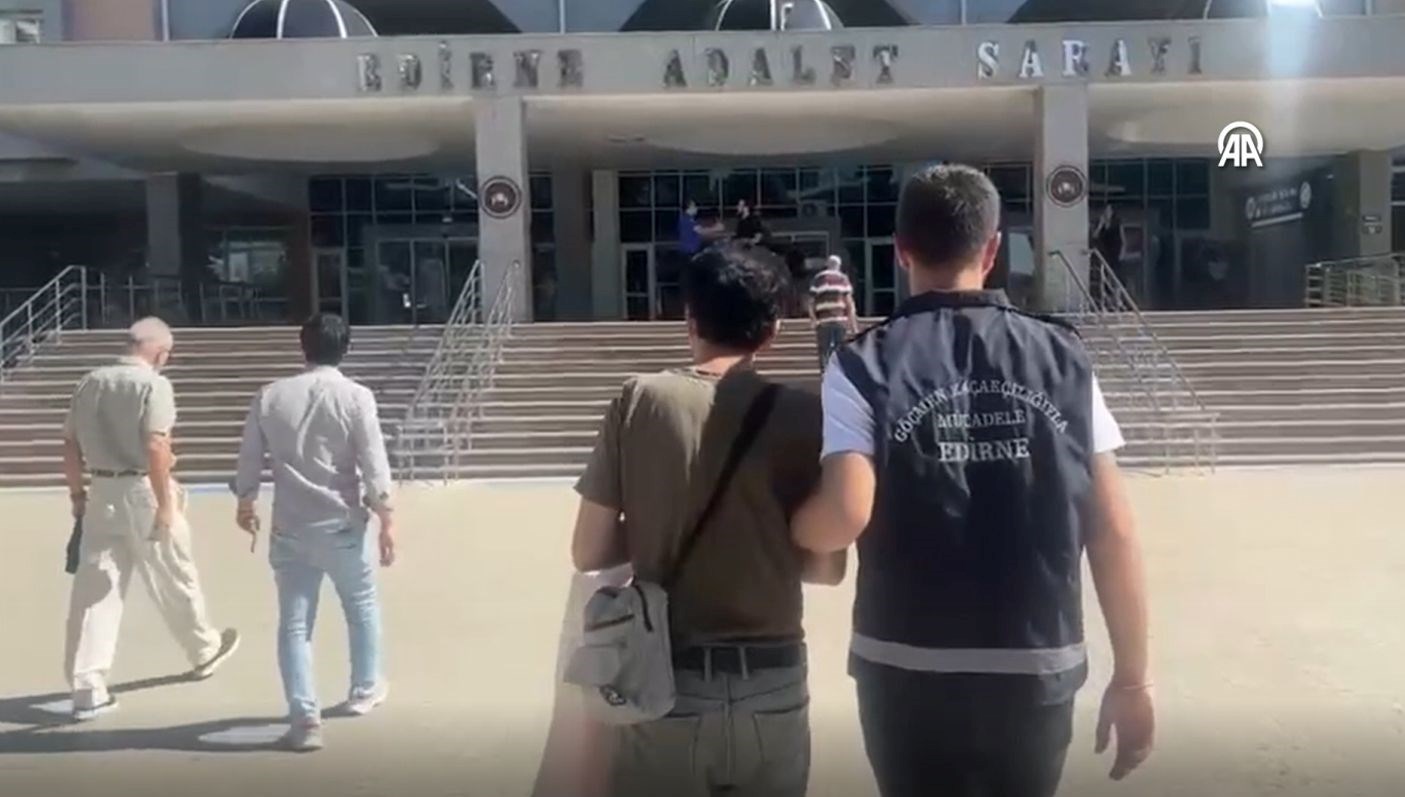 Kiralık arabayla kaçıyorlardı, Edirne’de yakalandılar