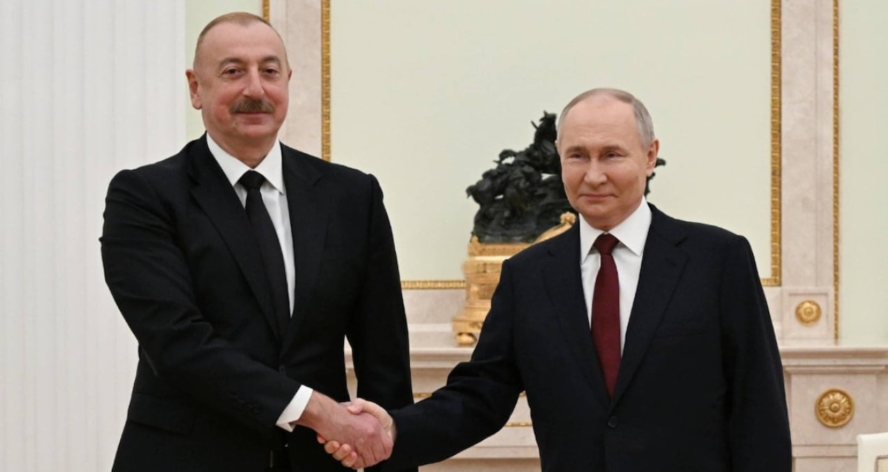 ilham aliyeve surpriz telefon azerbaycanda darbe girisimi son anda engellendi V6PuuURY.jpg