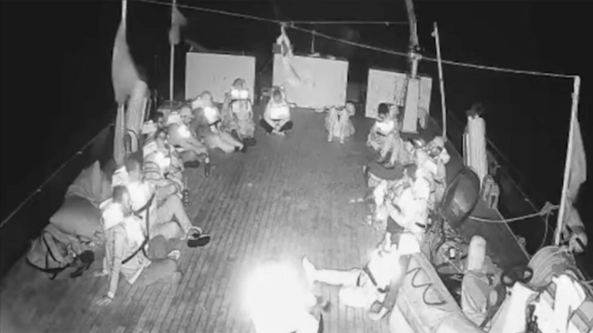 israil donanmasi kuresel sumud filosundaki gemilere saldirdi 8ER5YFRY