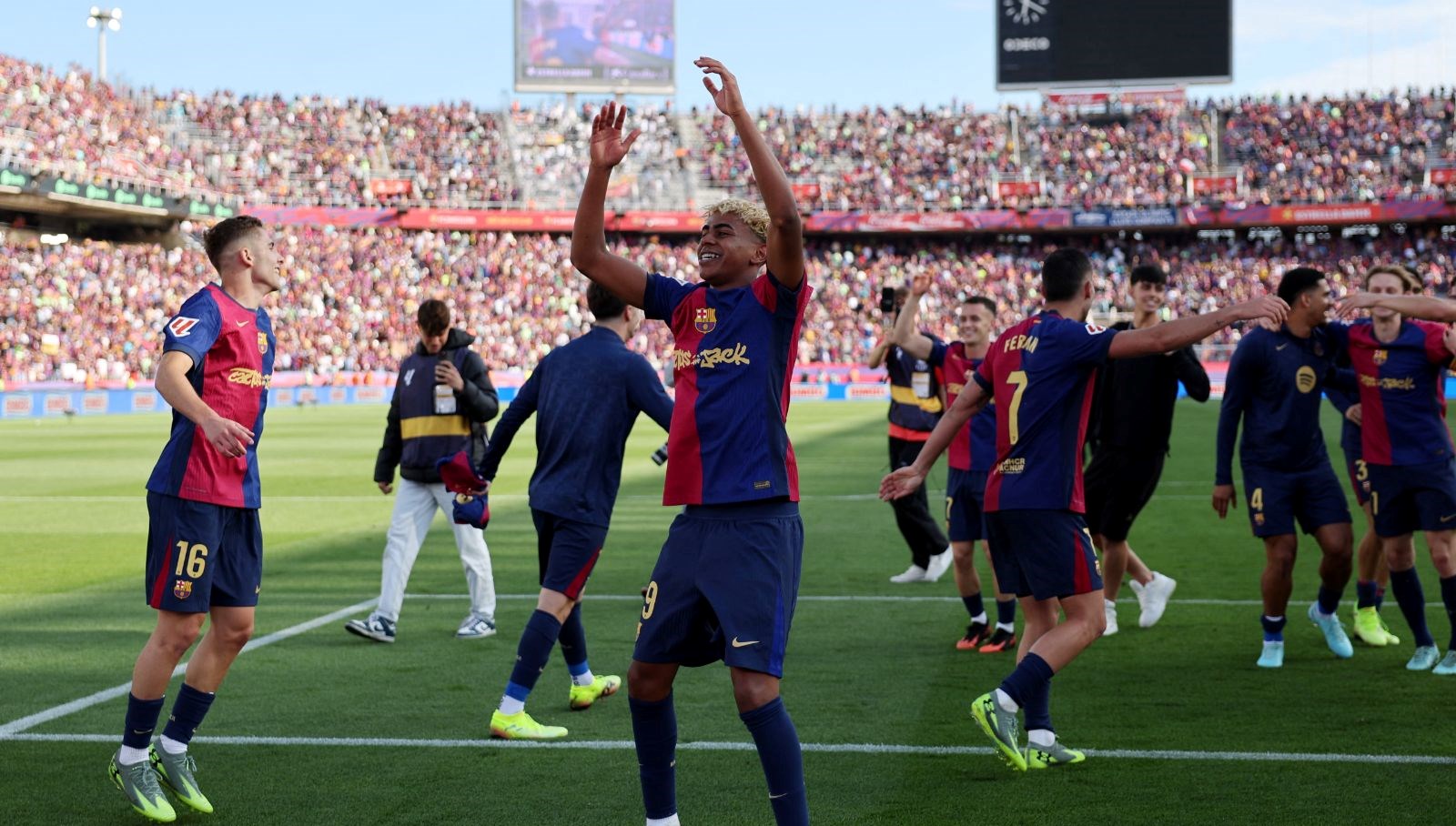 israil talep etti barcelona reddetti KImi3sbO