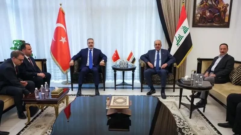 bakan fidan irak savunma bakani abbasi ile gorustu 2mMuQy7x.webp