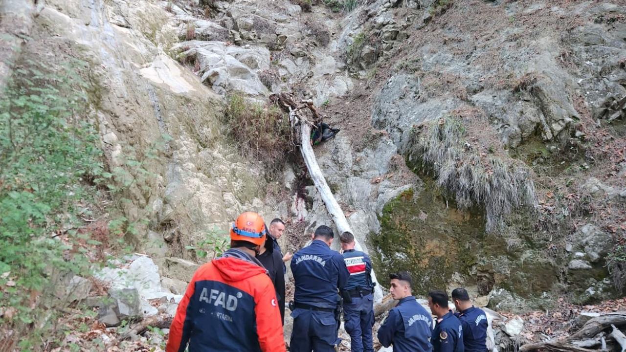 kayip olarak aranan mirac ucurum dibinde olu bulundu YkS1dvI1.jpg