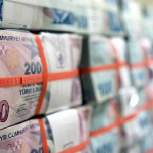250 Kilogram Ağırlığındaki Adamın Cenazesi Dördüncü Kattan Forkliftle Taşındı